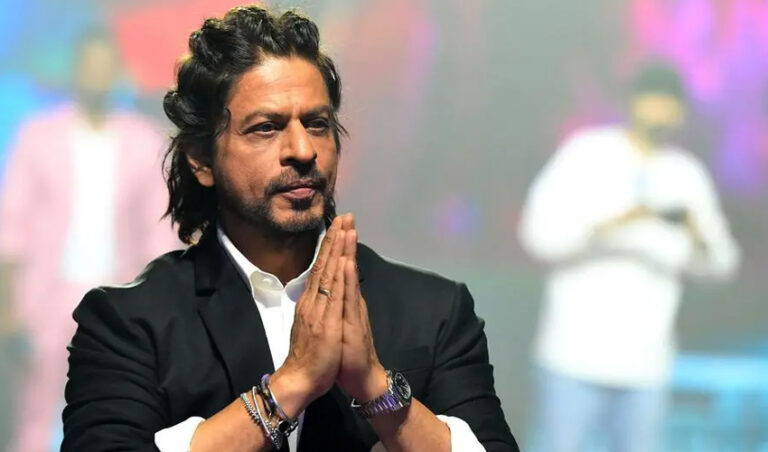 SRK’s Manager Shares Important Health News about Famous Bollywood Star